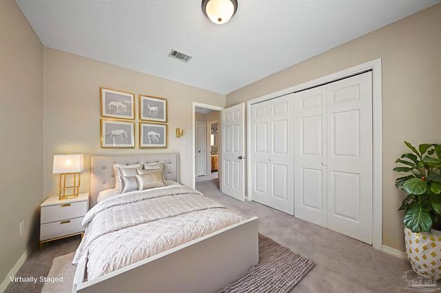 6221 Heart Pine Dr, Pensacola, FL 32504