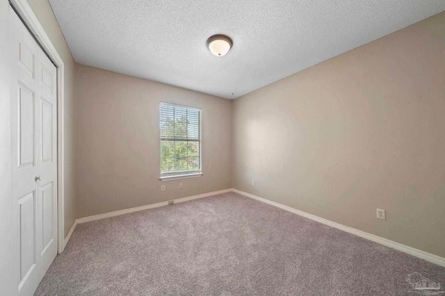 6221 Heart Pine Dr, Pensacola, FL 32504