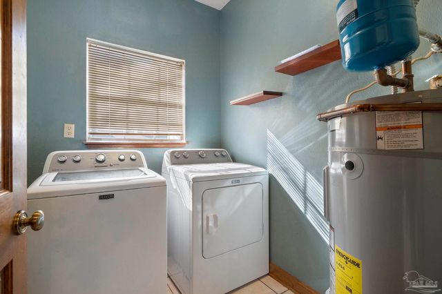 6221 Heart Pine Dr, Pensacola, FL 32504