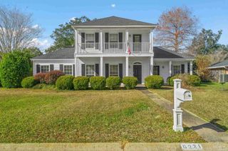 6221 Heart Pine Dr, Pensacola, FL 32504
