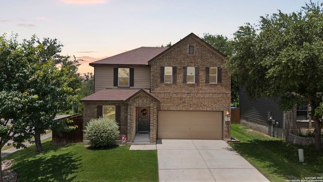 220 HINGE CRK, Cibolo, TX 78108