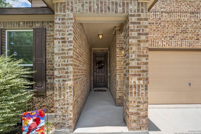 220 HINGE CRK, Cibolo, TX 78108
