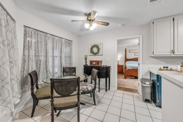 6453 Garden Drive, Gulf Breeze, FL 32563