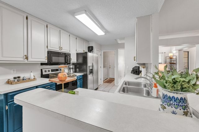 6453 Garden Drive, Gulf Breeze, FL 32563