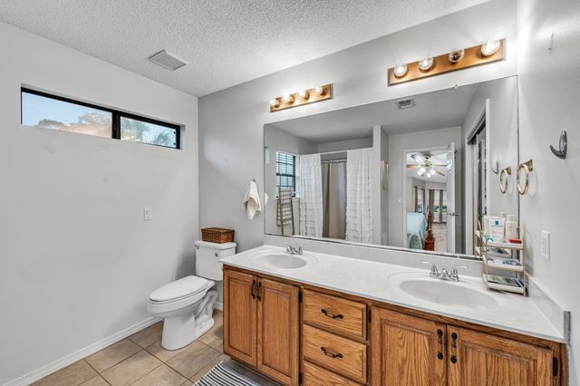 6453 Garden Drive, Gulf Breeze, FL 32563