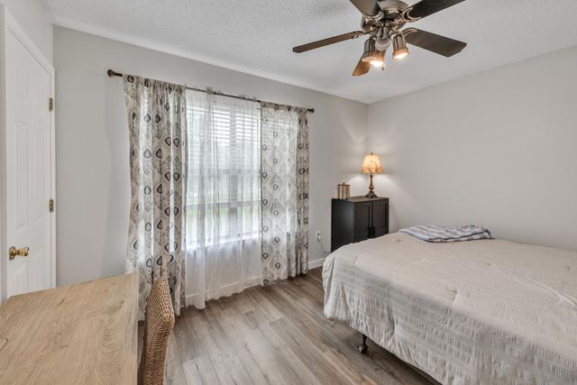 6453 Garden Drive, Gulf Breeze, FL 32563