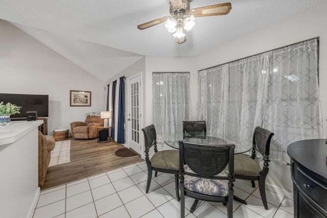 6453 Garden Drive, Gulf Breeze, FL 32563