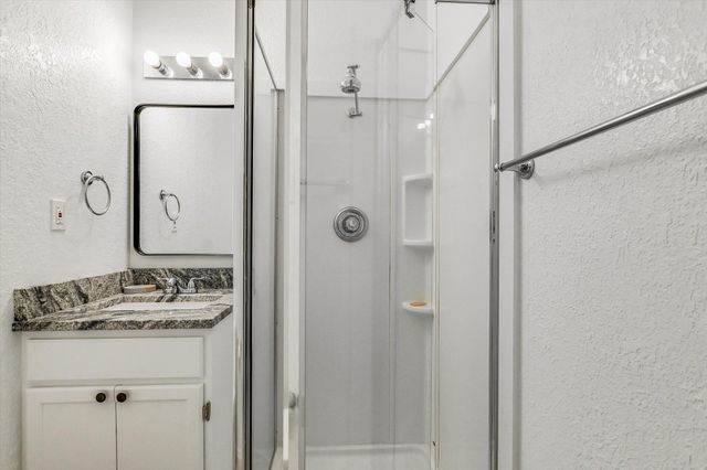 20220 Doe Run, Lago Vista, TX 78645