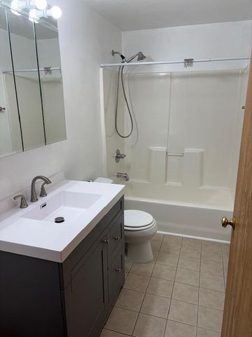 1257 Rice Street, Saint Paul, MN 55117