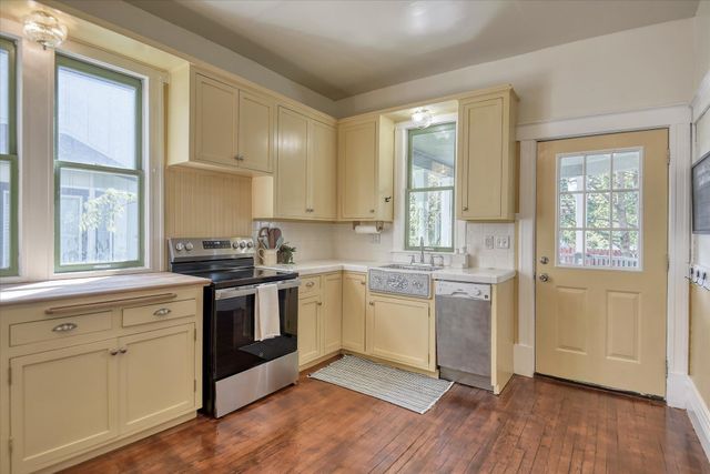 802 E Indiana Ave, Spokane, WA 99207