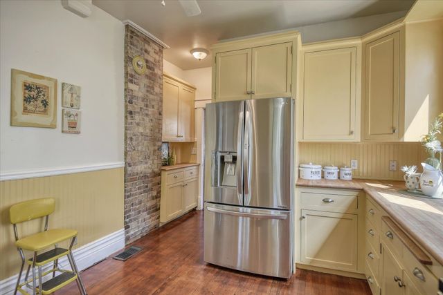 802 E Indiana Ave, Spokane, WA 99207