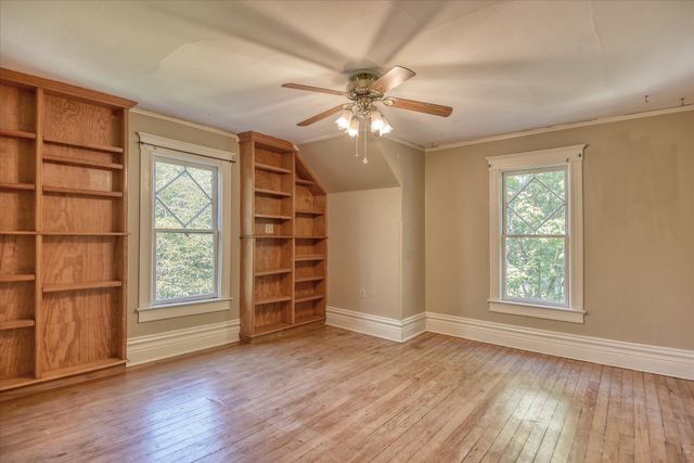 802 E Indiana Ave, Spokane, WA 99207