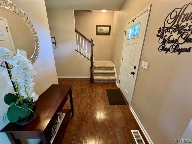 11 Airmont Drive, Orchard Park, NY 14127