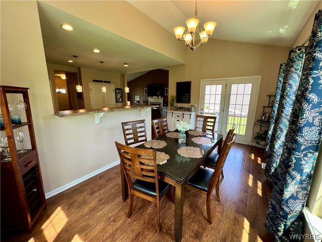 11 Airmont Drive, Orchard Park, NY 14127