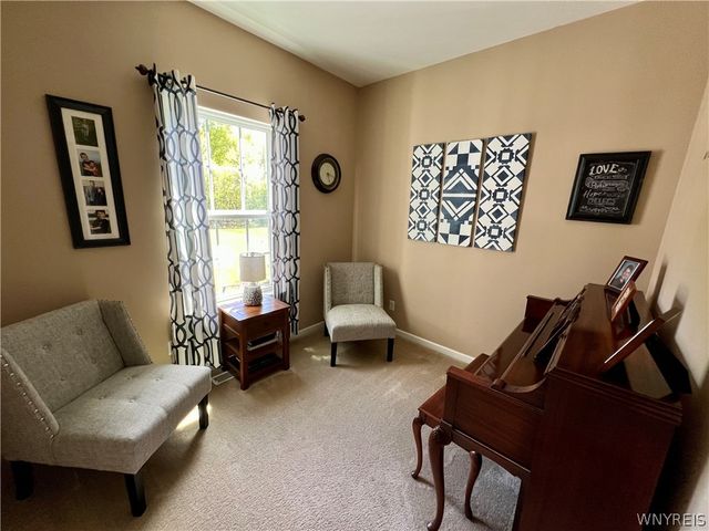11 Airmont Drive, Orchard Park, NY 14127