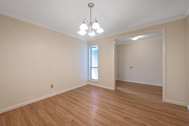 807 Seacliff Drive, Houston, TX 77062