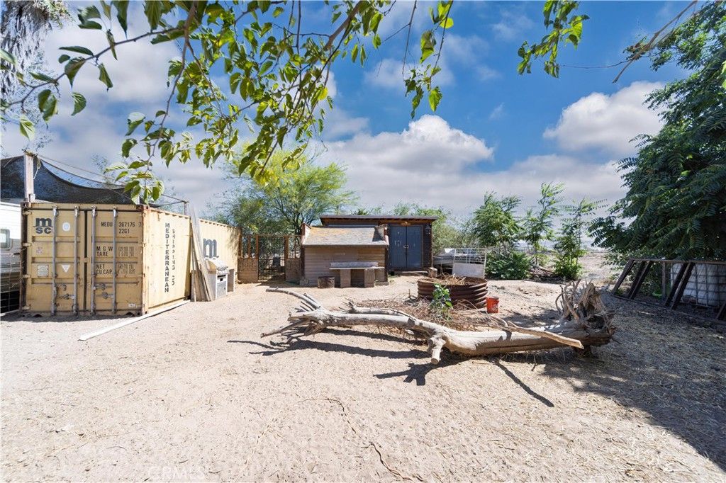 Image 41 of property listing at 32675 Asbury Street, Winchester, CA 92596