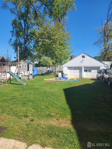 215 Summit Avenue, Fords, NJ 08863