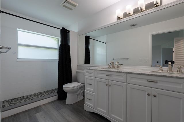 10651 Buttonwood Lake Drive, Boca Raton, FL 33498