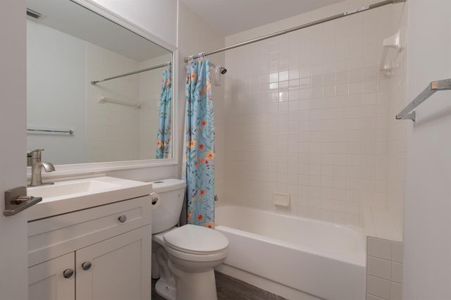 10651 Buttonwood Lake Drive, Boca Raton, FL 33498