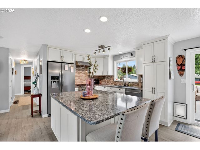 20821 Se LANSING Ln, Damascus, OR 97089
