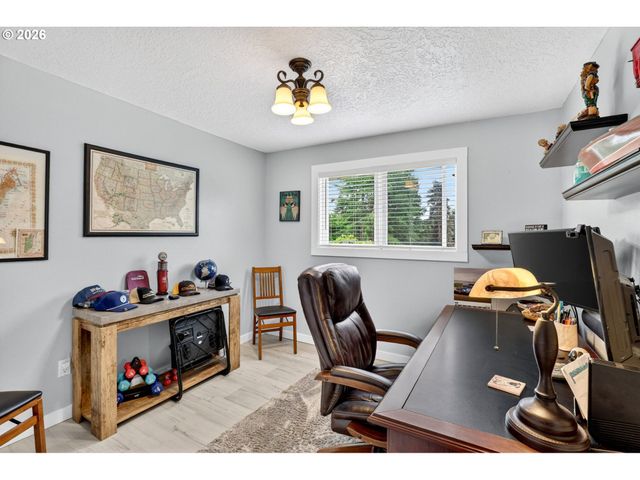 20821 Se LANSING Ln, Damascus, OR 97089