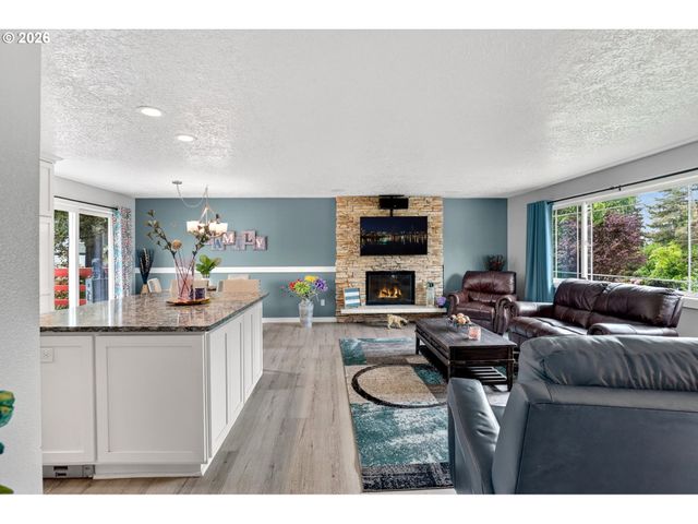 20821 Se LANSING Ln, Damascus, OR 97089