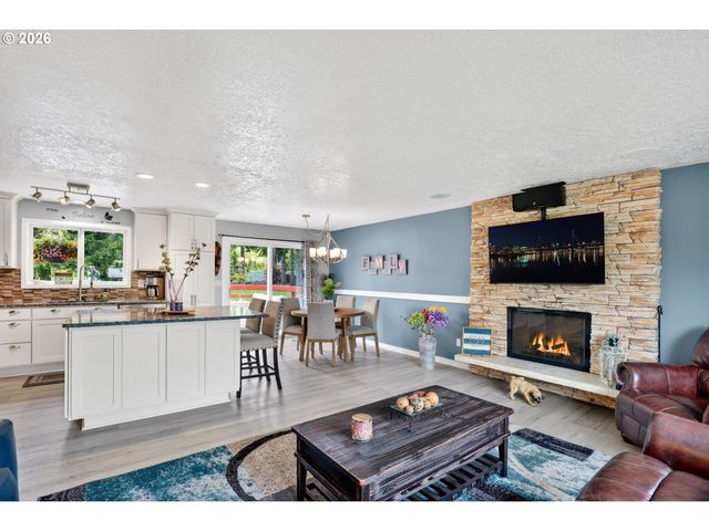 20821 Se LANSING Ln, Damascus, OR 97089