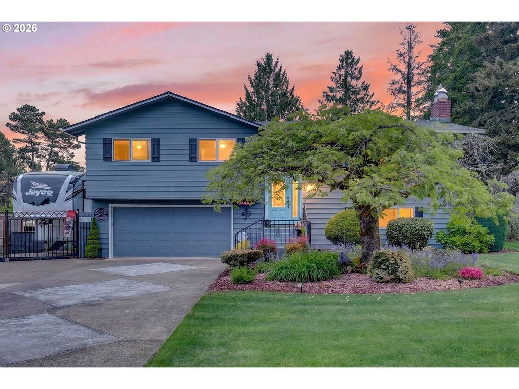 20821 Se LANSING Ln, Damascus, OR 97089