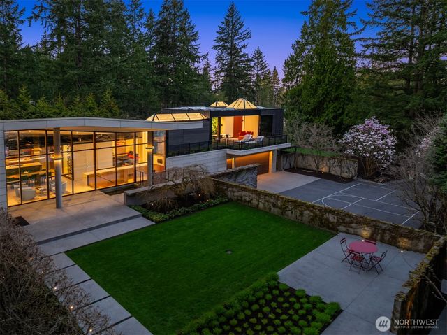 4445 140th Avenue NE, Bellevue, WA 98005