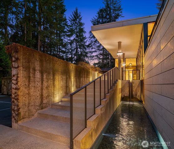 4445 140th Avenue NE, Bellevue, WA 98005