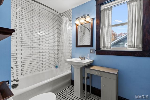 1518 Worden Avenue, Alton, IL 62002