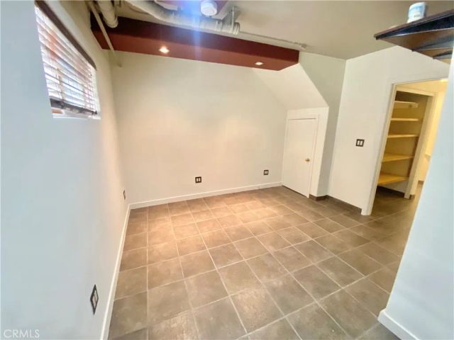 5242 Vesper 7, Sherman Oaks, CA 91411