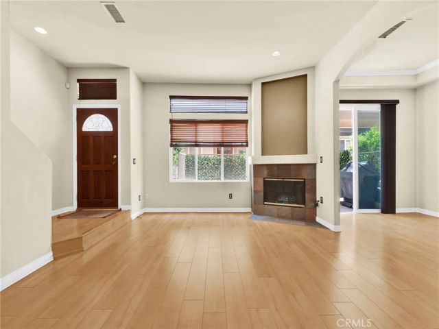 5242 Vesper 7, Sherman Oaks, CA 91411