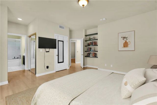 5242 Vesper 7, Sherman Oaks, CA 91411