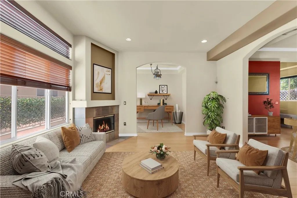 5242 Vesper 7, Sherman Oaks, CA 91411