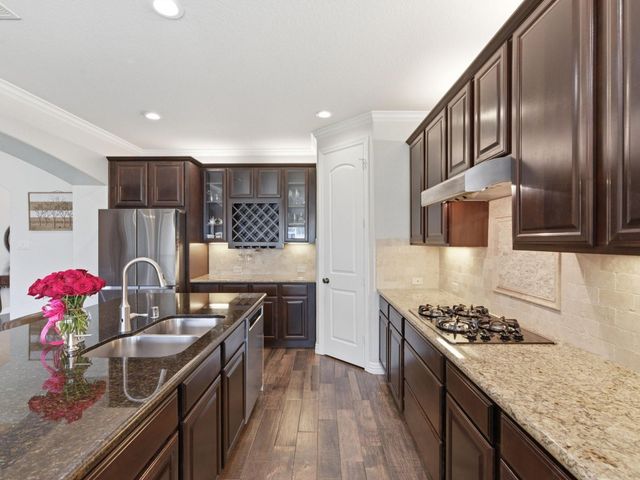 2710 King Point View Lane, Spring, TX 77388