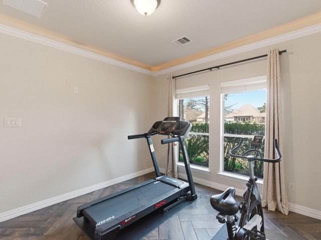 2710 King Point View Lane, Spring, TX 77388