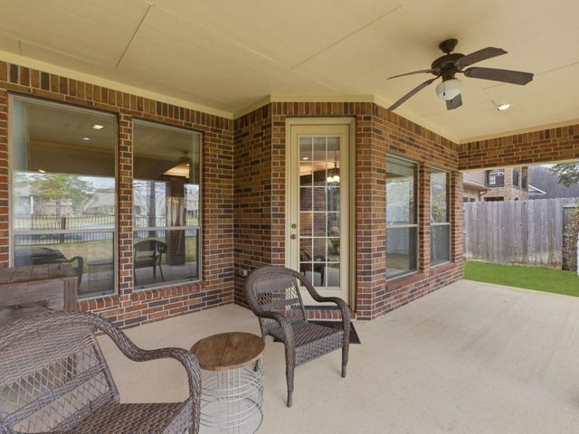2710 King Point View Lane, Spring, TX 77388
