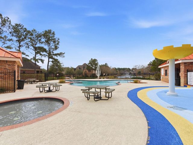 2710 King Point View Lane, Spring, TX 77388