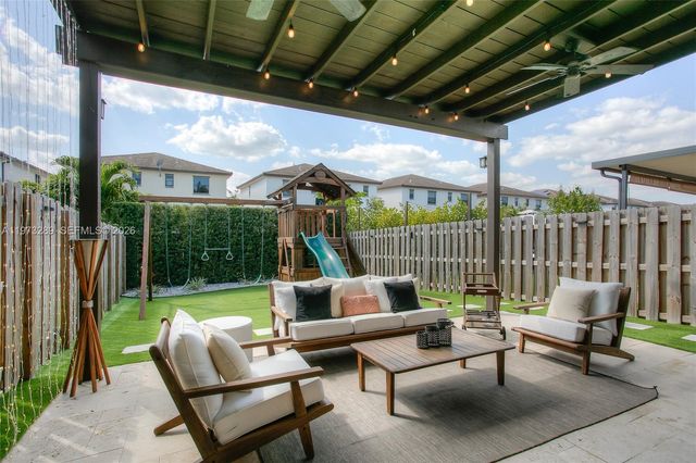 25136 SW 107th Ave, Homestead, FL 33032