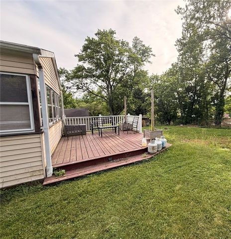 147 College Ave, Plum Boro, PA 15239