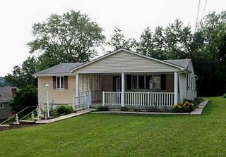 147 College Ave, Plum Boro, PA 15239