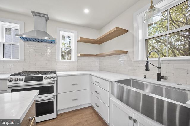 2090 DURHAM RD, Doylestown, PA 18902