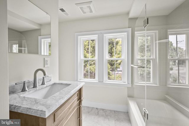 2090 DURHAM RD, Doylestown, PA 18902