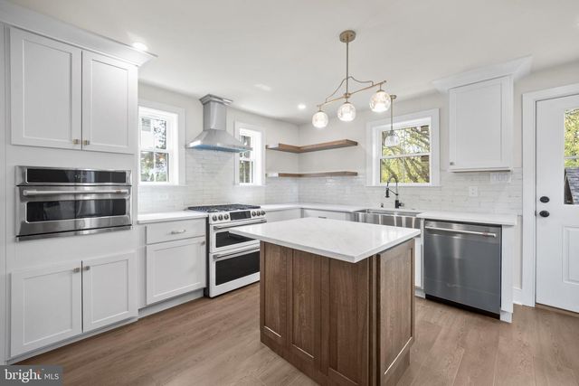 2090 DURHAM RD, Doylestown, PA 18902