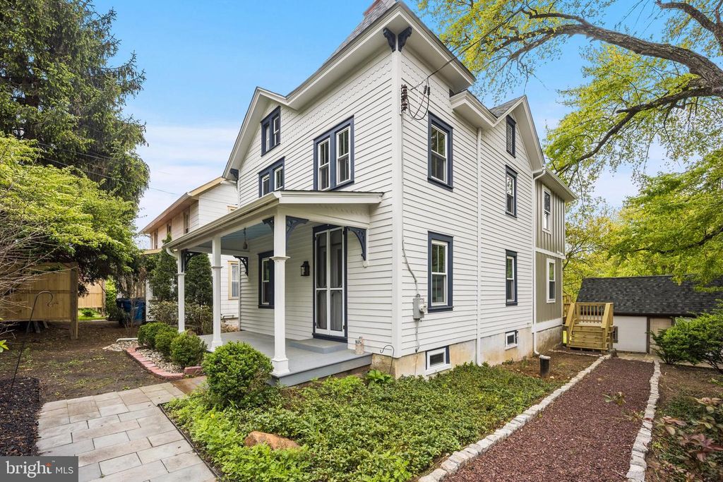 2090 DURHAM RD, Doylestown, PA 18902