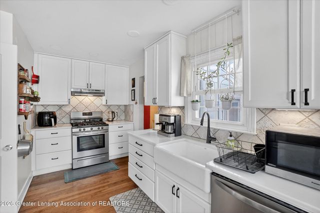 2540 E Round Lake Road, Dewitt, MI 48820