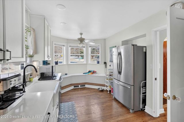 2540 E Round Lake Road, Dewitt, MI 48820