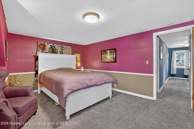 2540 E Round Lake Road, Dewitt, MI 48820